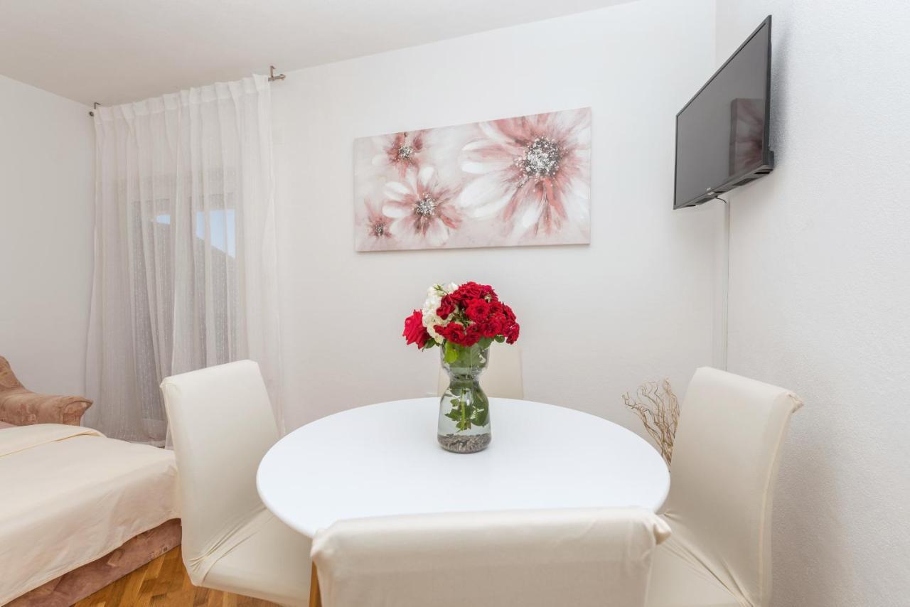 Skiljini Dvori - Apartman Makarska Exterior foto